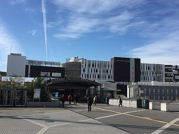 JR横須賀線「戸塚」駅 4300m JR東海道線・横須賀線・湘南新宿ライン・ブルーラインの4路線乗り入れ。品川へ乗り換え無し約27分。