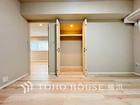 お部屋のすっきりを叶えるクローゼット。