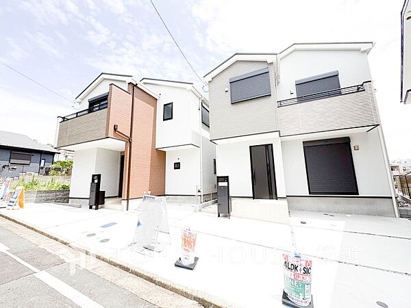 お住まいの顔となる玄関。住まう方のプライドを満たすクオリティを備えています。