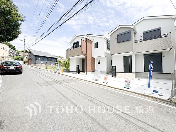 子育て環境、生活利便に優れた住環境に立地し、ゆとりある生活が送れます。