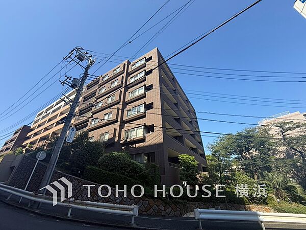 子育て環境、生活利便に優れた住環境に立地し、ゆとりある生活が送れます。