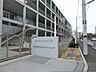 周辺：横浜市立子安小学校　600m　徒歩8分。小学校が近いのは子育てファミリーにもおすすめのポイントです。 