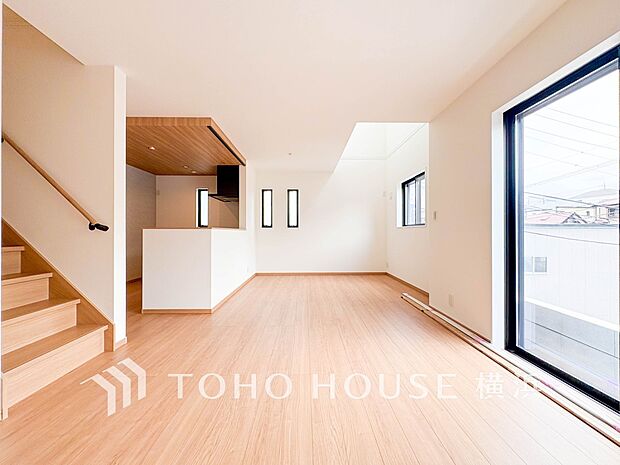 集いの場、憩いの場としての快適性を求めたやすらぎの空間です。