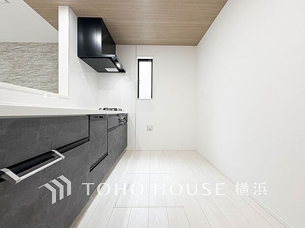 機能性とデザイン性を兼ね備えたシステムキッチン。