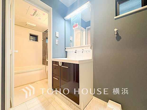 ご家族の1日が始まり、1日の終わりを締めくくる洗面空間。