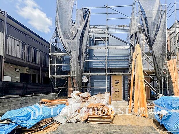 快適さや豊かさはもちろん、未来まで考えた家造りをテーマに建築されます。（2026年8月撮影）