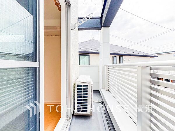お部屋にも爽やかな風と暖かく柔らかな日差しが差し込み、毎日の暮らしを豊かに彩ります。