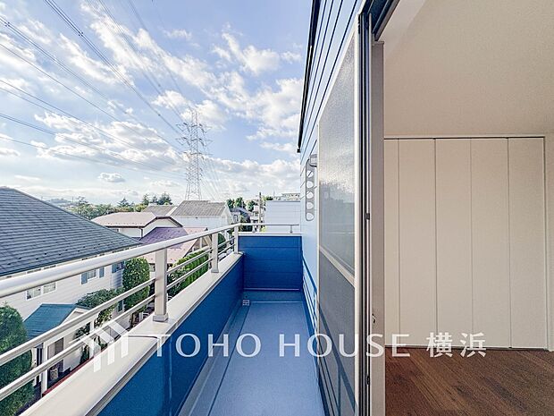 お部屋にも爽やかな風と暖かく柔らかな日差しが差し込み、毎日の暮らしを豊かに彩ります。