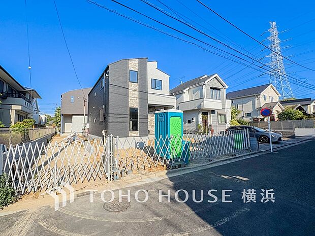穏やかな住環境で子育てファミリーにもおすすめです。(2026年8月撮影)