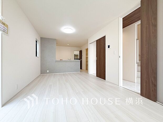 集いの場、憩いの場としての快適性を求めたやすらぎの空間です。
