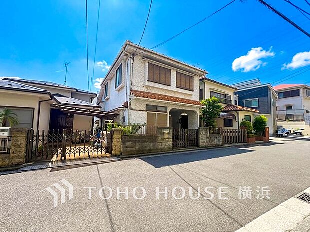 吹き渡る風が心地良い爽やかな住環境。是非一度現地をご覧ください。（画像古家あり）