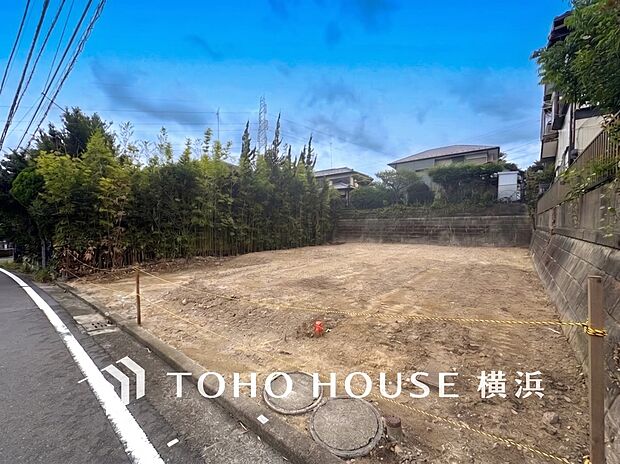 太陽の恵みをいっぱい受けられる陽当りのいい土地です。