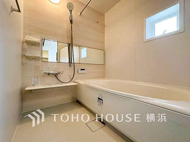一日の疲れが癒される優雅な時間を堪能できるゆとりあるバスルームです。