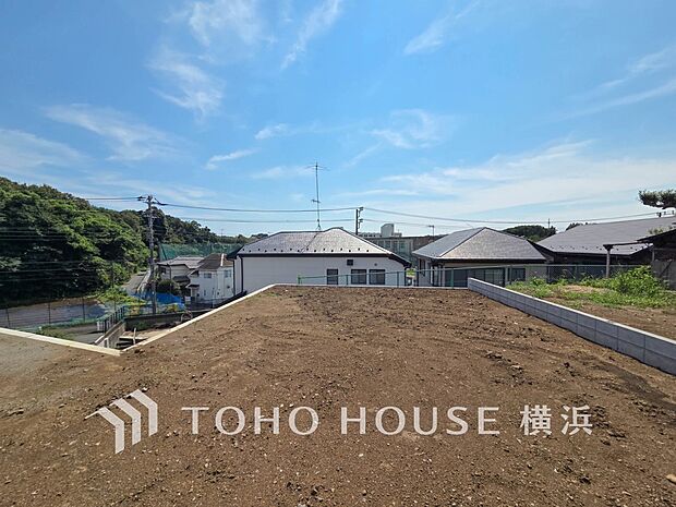 四季折々の変化を楽しめる心地よい場所となりそうなロケーションです。(2026年8月撮影)
