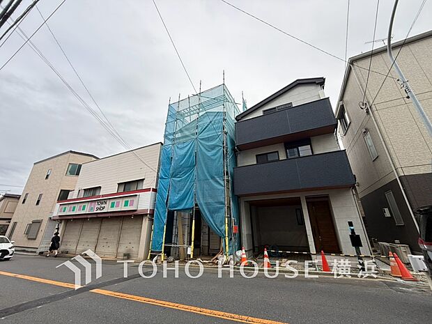 穏やかな住環境で子育てファミリーにもおすすめです。（2026年8月撮影）