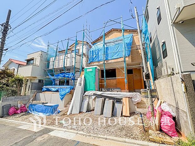 お住まいの顔となる玄関。住まう方のプライドを満たすクオリティを備えています。 (2026年8月撮影)