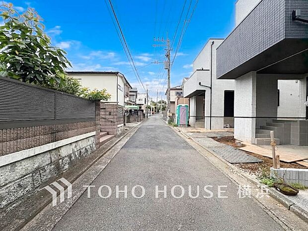 生活利便に優れた住環境に立地し、ゆとりある生活が送れます。