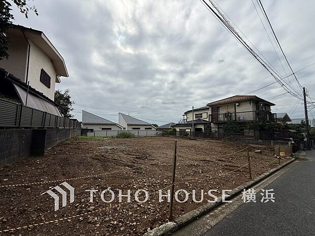 子育て環境、生活利便に優れた住環境に立地し、ゆとりある生活が送れます。(2026年9月撮影)