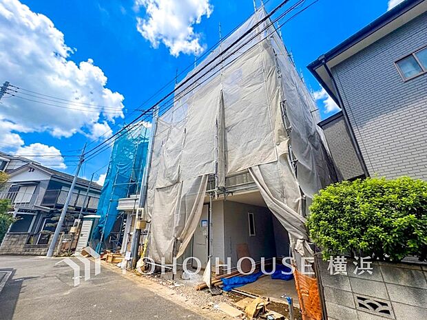 暖かな陽光と爽やかな風がハーモニーを奏でる上質な空間を愉しむ暮らし。(2026年9月撮影)