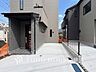 駐車場：ゆったりとした駐車スペースを確保いたしましたので、大きめのお車でも駐車可能です。