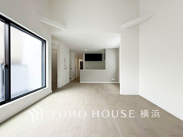 家族と過ごす時間を大切にしたい方にぴったりの明るくゆとりある住空間です。