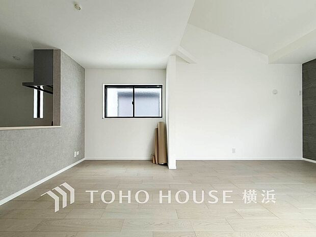 集いの場、憩いの場としての快適性を求めたやすらぎの空間です。