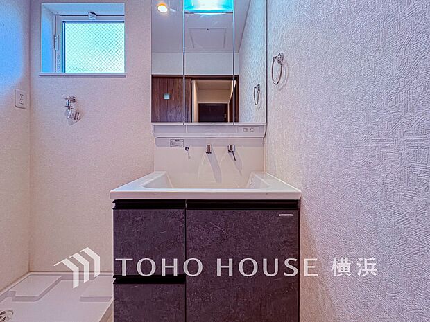 ご家族の1日が始まり、1日の終わりを締めくくる洗面空間。