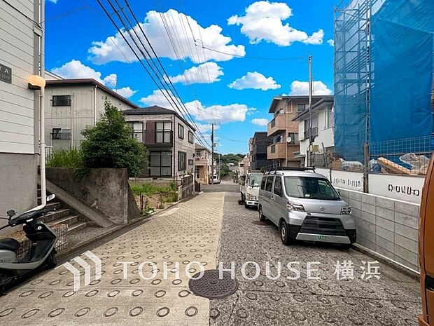 穏やかな住環境で子育てファミリーにもおすすめです。（2026年9月撮影）