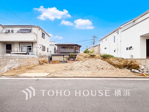 美しい街並みと穏やかな住環境でやすらぎの暮らしを叶えます。(2026年9月撮影)