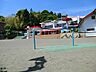 周辺：すぎの森幼稚園　550m　園庭が広くたくさん遊具があるので、のびのび遊べます。 