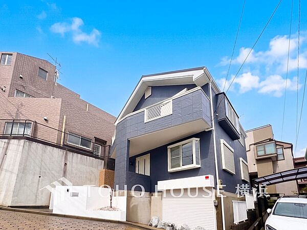 敷地内に駐車スペースがあると、日々の暮らしのをスムーズに運ぶ事が出来ます。