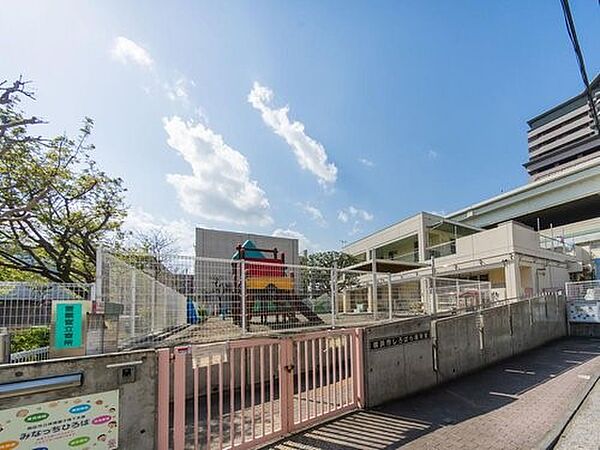中村愛児園　400m　キリスト教の精神に基づいた保育理念で、朝のひとときに礼拝やお祈りの時間があります。