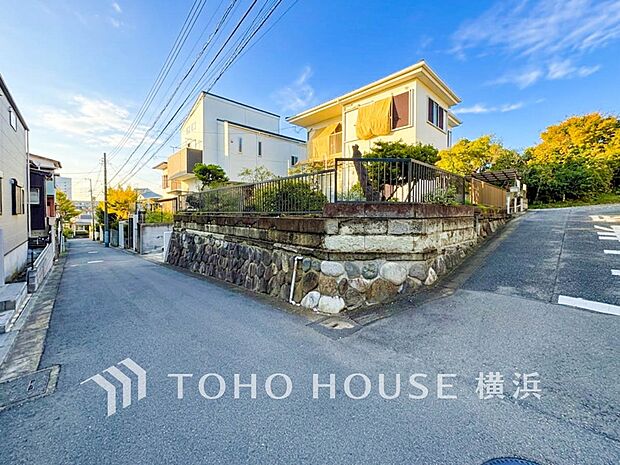 穏やかな住環境で子育てファミリーにもおすすめです。(2026年9月撮影)