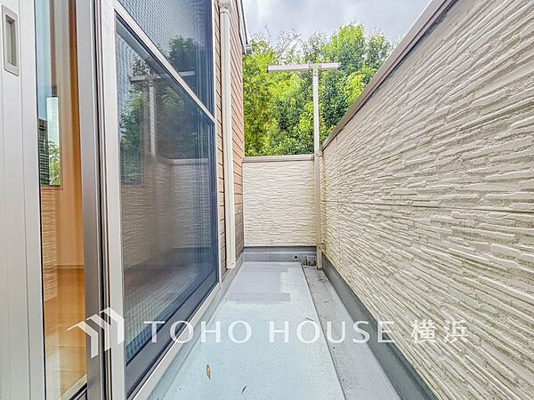 お部屋にも爽やかな風と暖かく柔らかな日差しが差し込み、毎日の暮らしを豊かに彩ります。