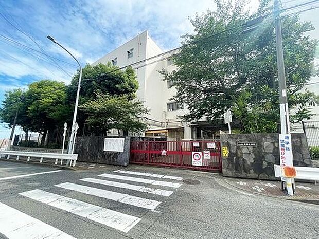横浜市立太田小学校　1100m　徒歩14分。お友達との会話も弾む通学路。お子様のかけがえのない思い出に。 