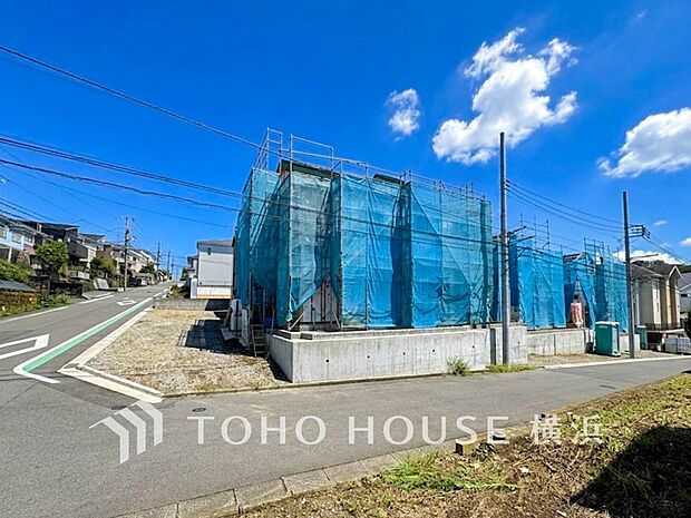 子育て環境、生活利便に優れた住環境に立地し、ゆとりある生活が送れます。(2026年9月撮影)