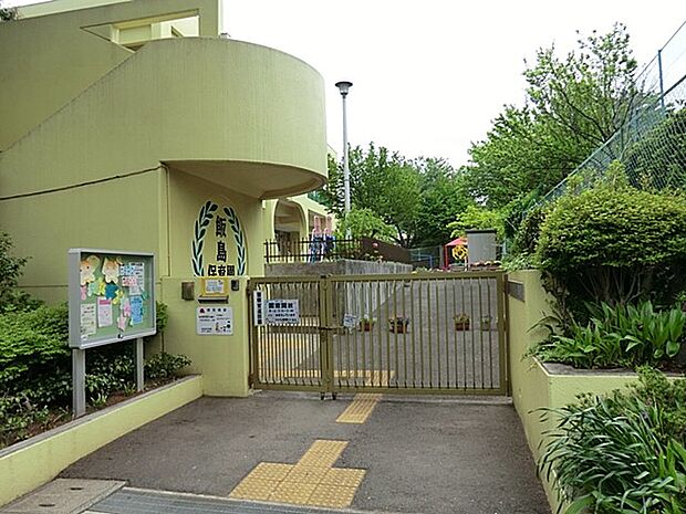 横浜市飯島保育園 550m 園庭は広く、午前・午後に天候に合わせて外遊びをします。自然環境に恵まれ散歩コースも色々あります。