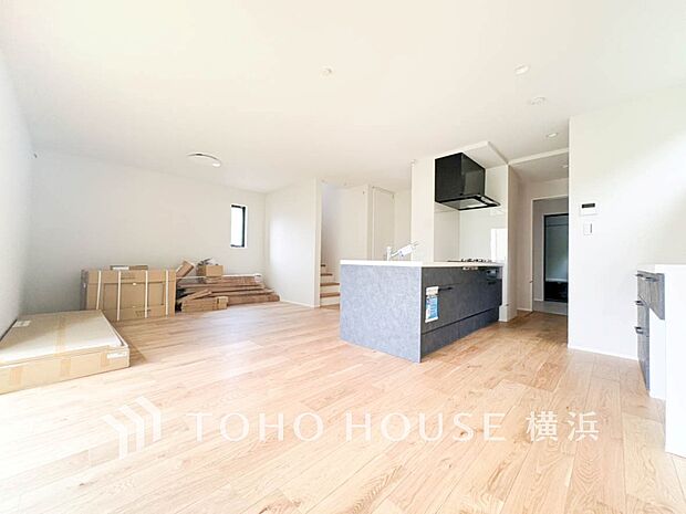 集いの場、憩いの場としての快適性を求めたやすらぎの空間です。