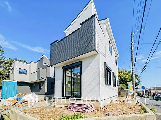 子育て環境、生活利便に優れた住環境に立地し、ゆとりある生活が送れます。