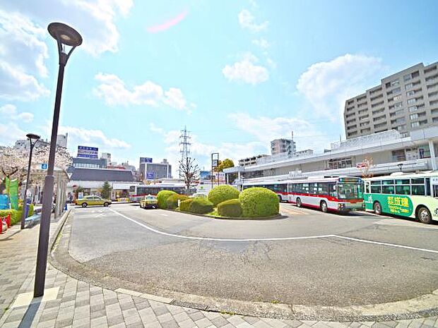 鷺沼駅 3500m 東急田園都市線急行停車駅。渋谷駅までの所要時間は急行乗車で約17分。