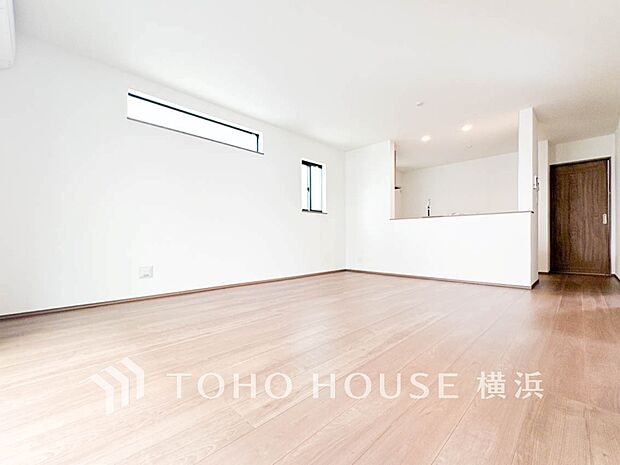 集いの場、憩いの場としての快適性を求めたやすらぎの空間です。