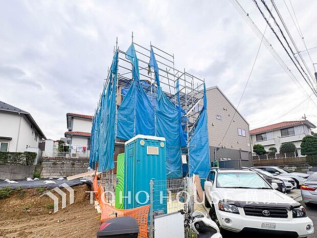 良質な環境に暮らす永住の邸がここに誕生します。(2026年9月撮影)