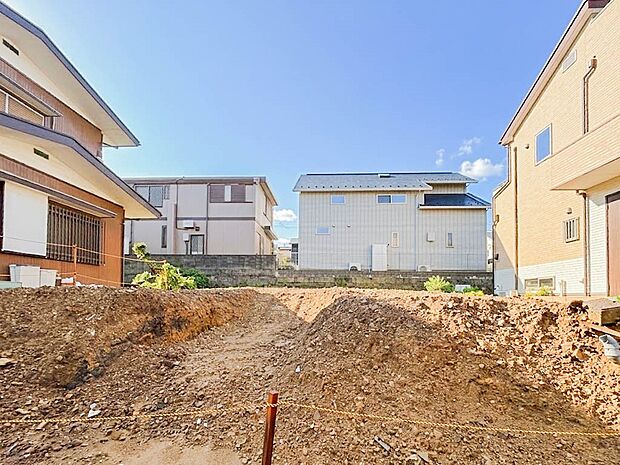 四季折々の変化を楽しめる心地よい場所となりそうなロケーションです。(2026年9月撮影)