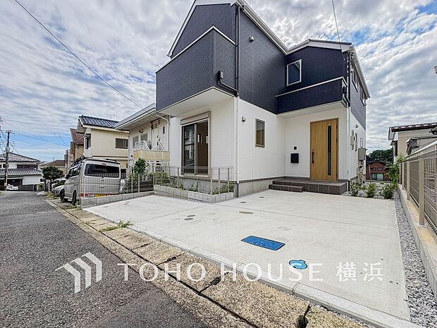 十分な広さのカースペースは、お車2台分の広さがあります。