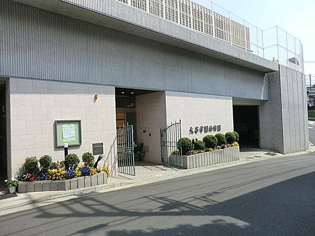 大谷学園幼稚園 60m 豊かな人間性や広い社交性を通して「生きる力」へと育んでいく幼稚園です。