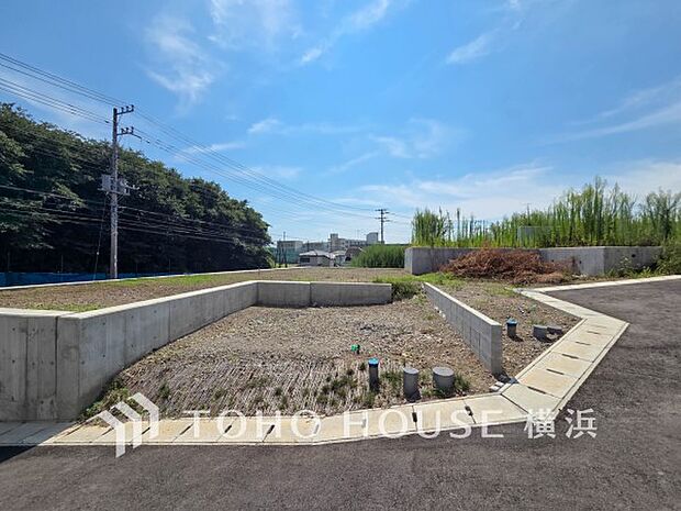 敷地内に駐車スペースがあると、日々の暮らしのをスムーズに運ぶ事が出来ます。