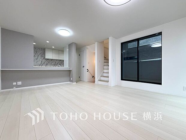 集いの場、憩いの場としての快適性を求めたやすらぎの空間です。