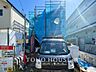 駐車場：十分な広さのカースペースは、お車2台分の広さがあります。（2026年10月撮影）