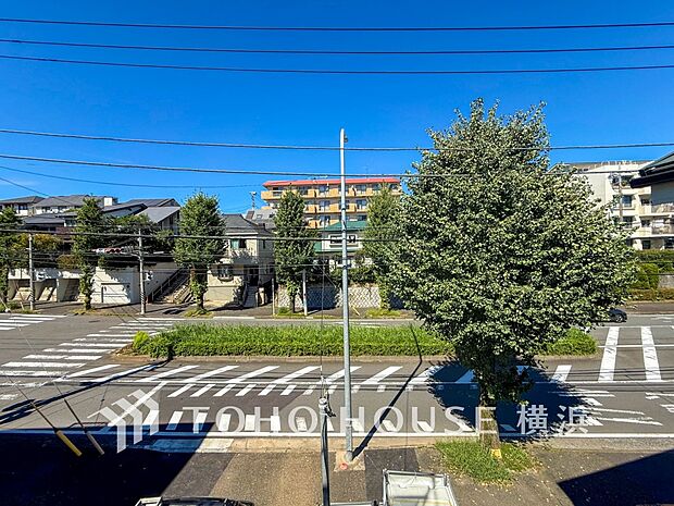 風と太陽の温もりを感じられます。(2026年10月撮影)
