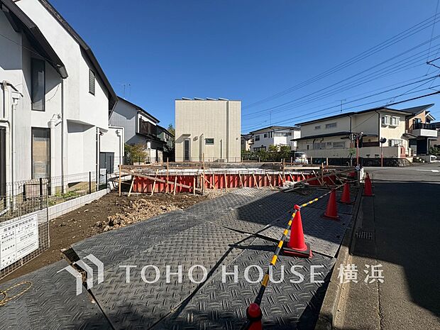 快適さや豊かさはもちろん、未来まで考えた家造りをテーマに建築されます。(2026年10月撮影)